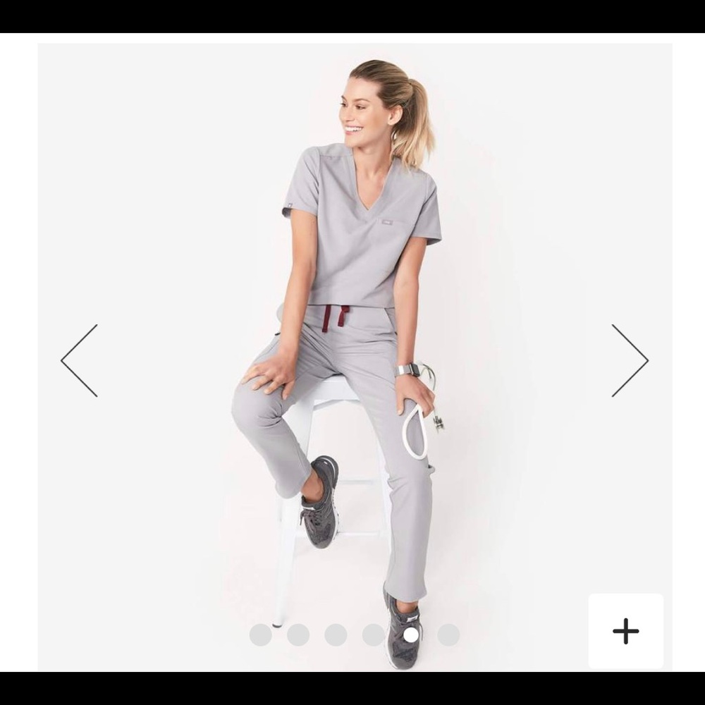FIGS Yola Skinny Scrub Pant in Cement